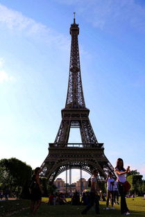 埃菲尔铁塔 钢构巨擘的永恒魅力